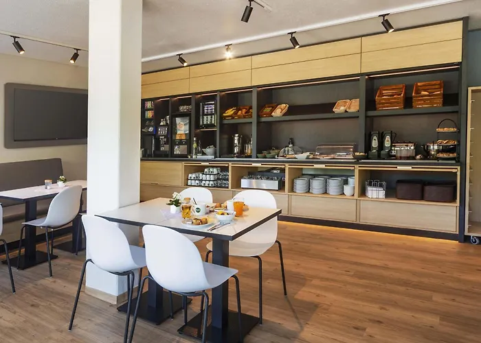 Leipzig-schoenefeld 3* Leipzig