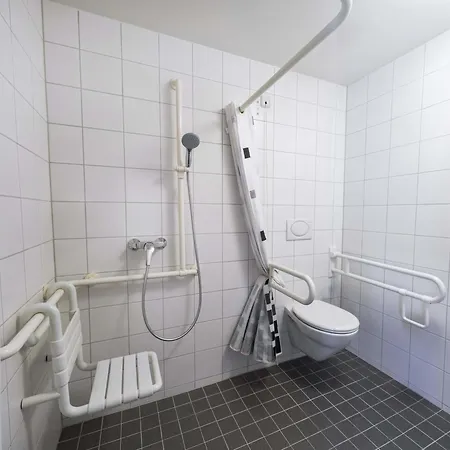 Leipzig-schoenefeld 3* Lipsia