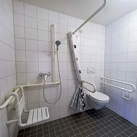 Leipzig-schönefeld 3*